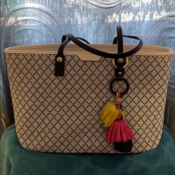 henri bendel Handbags - Henri Bendel tote